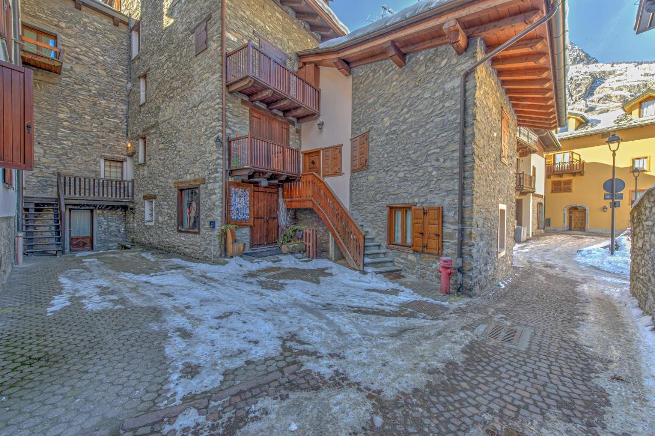 Appartamento Claire - Relax Con Splendida Vista - Cour 0081 Courmayeur Buitenkant foto